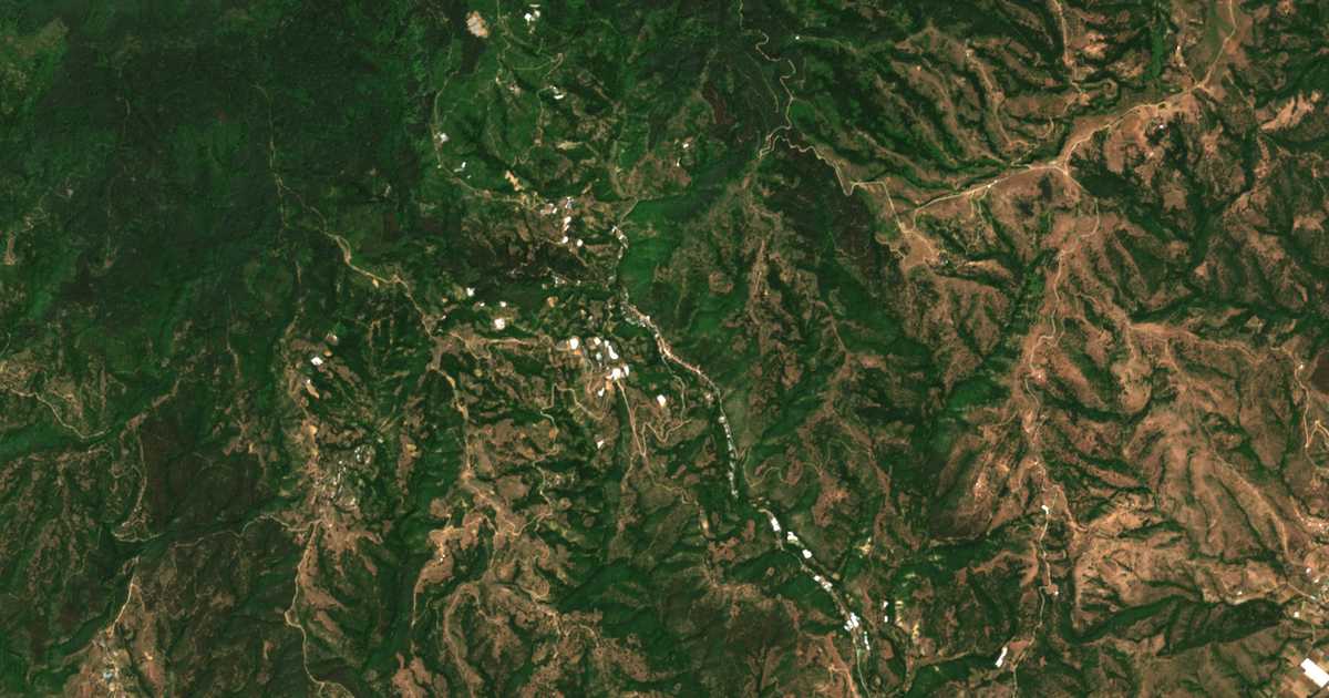 Satellitenkarte von Dolna Ribnica