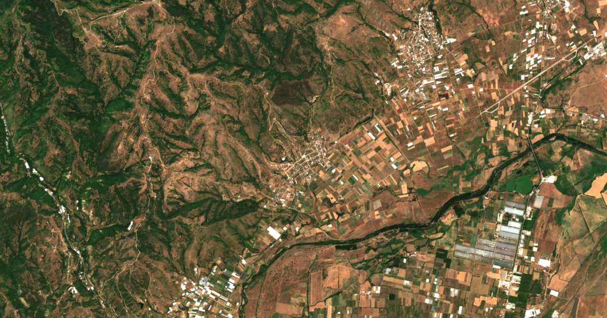Satellitenkarte von Kavrakirovo