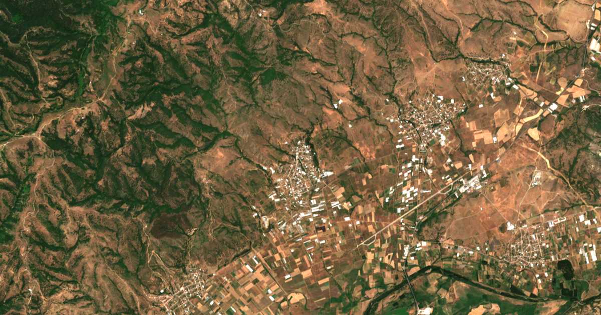 Satellitenkarte von Mihnevo