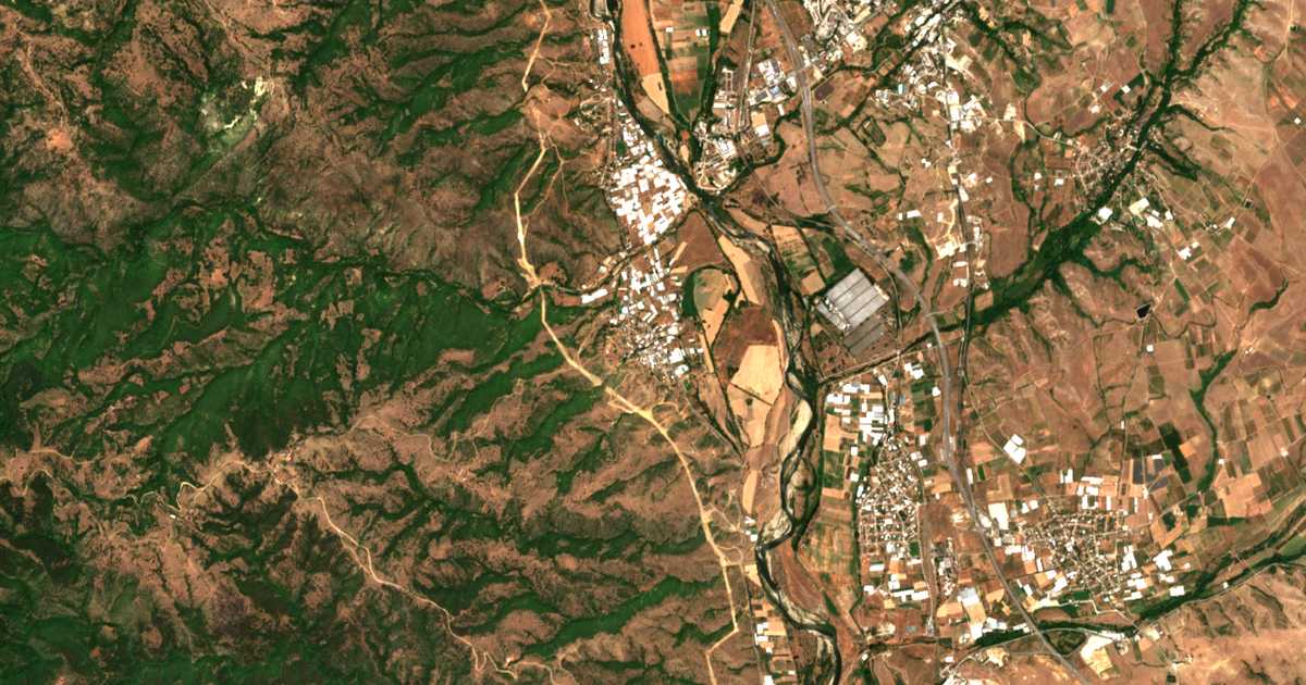 Satellitenkarte von Lebnica