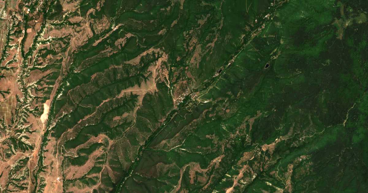 Satellitenkarte von Liljanovo