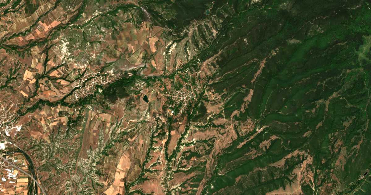 Satellitenkarte von Ploski