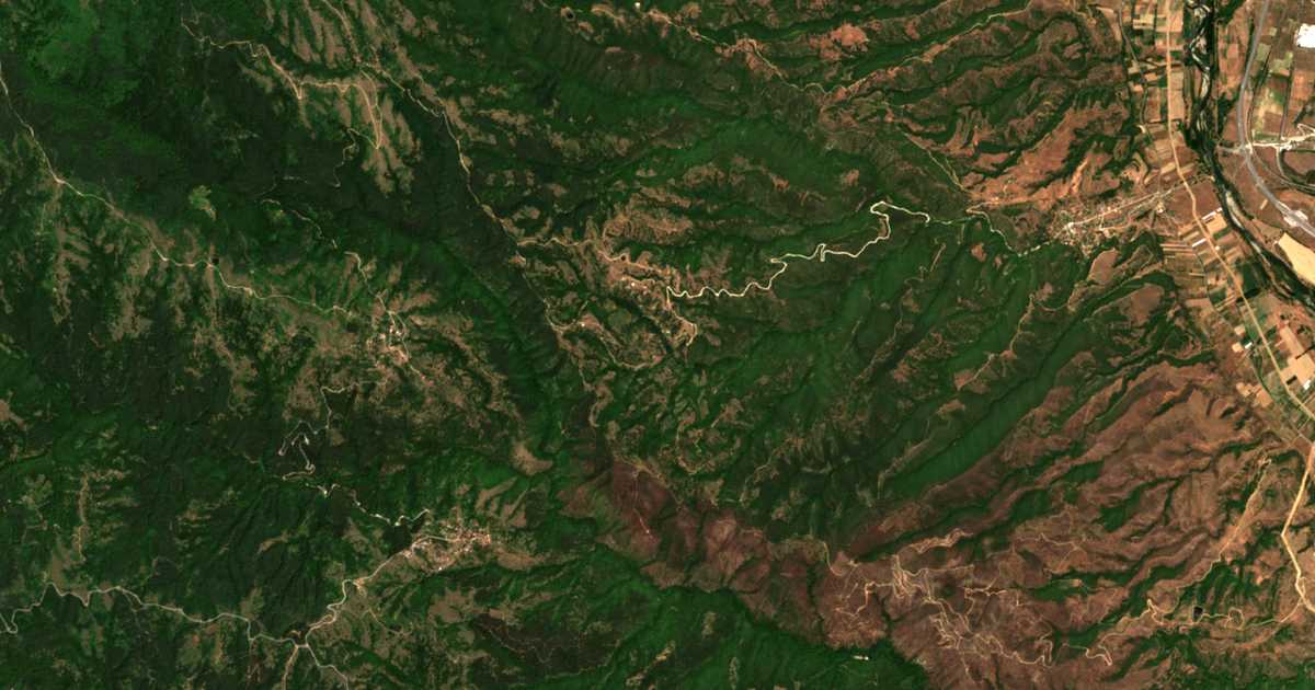 Satellitenkarte von Kǎrpelevo