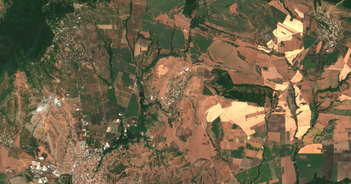 Satellitenkarte von Ljaskovo