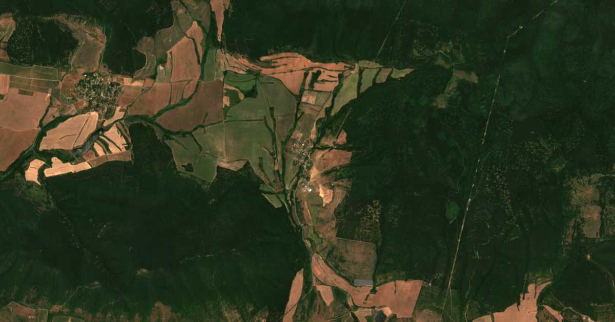 Satellitenkarte von Raklinovo