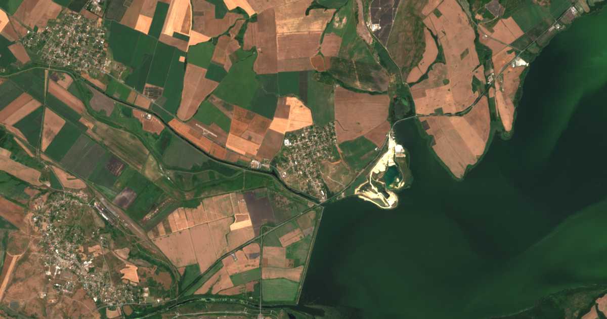 Satellitenkarte von Konstantinovo
