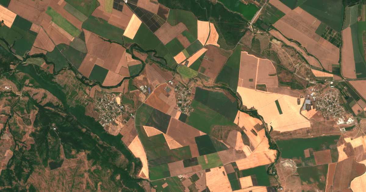 Satellitenkarte von Aleksandrovo