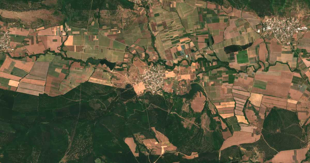 Satellitenkarte von Rǎžica