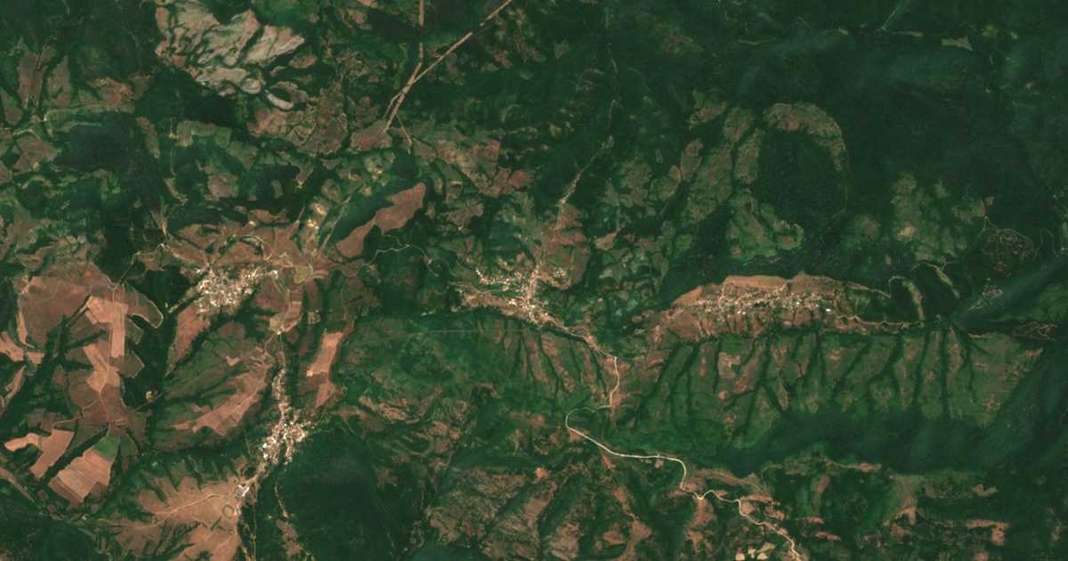 Satellitenkarte von Sneža