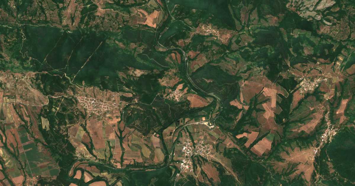 Satellitenkarte von Višna