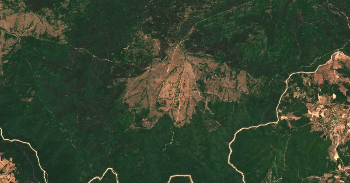 Satellitenkarte von Belevren