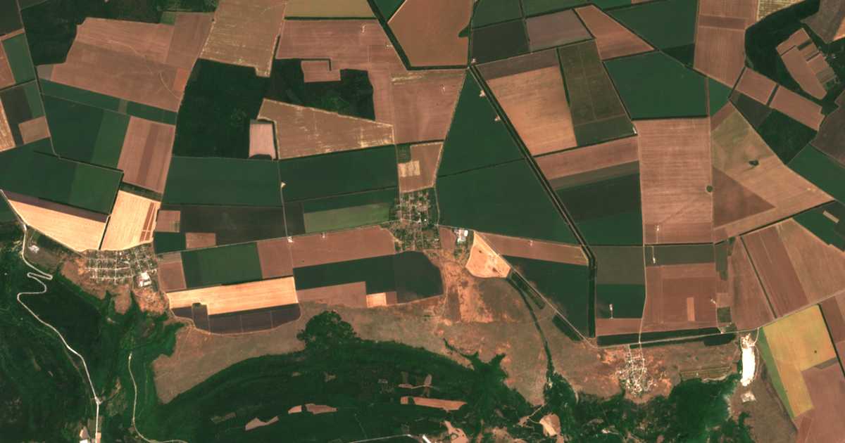 Satellitenkarte von Hrabrovo