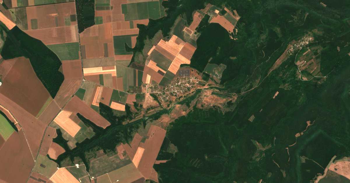 Satellitenkarte von Debrene