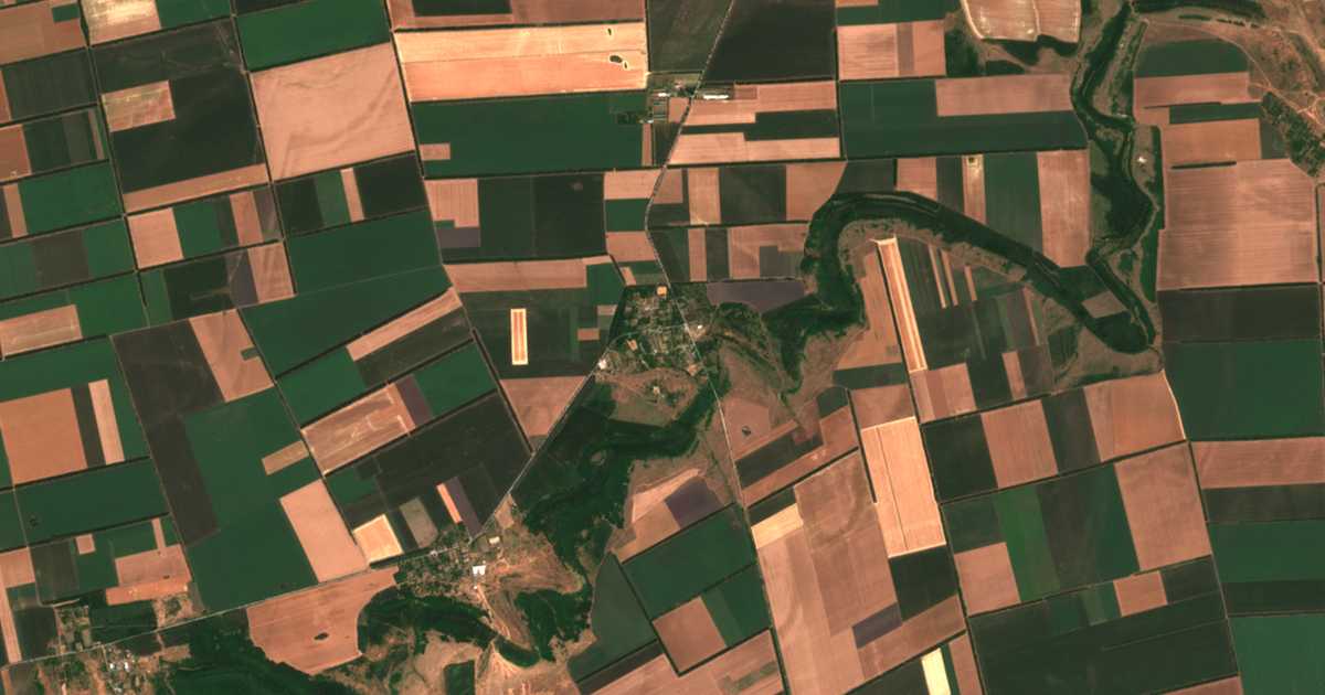 Satellitenkarte von Sǎrnino