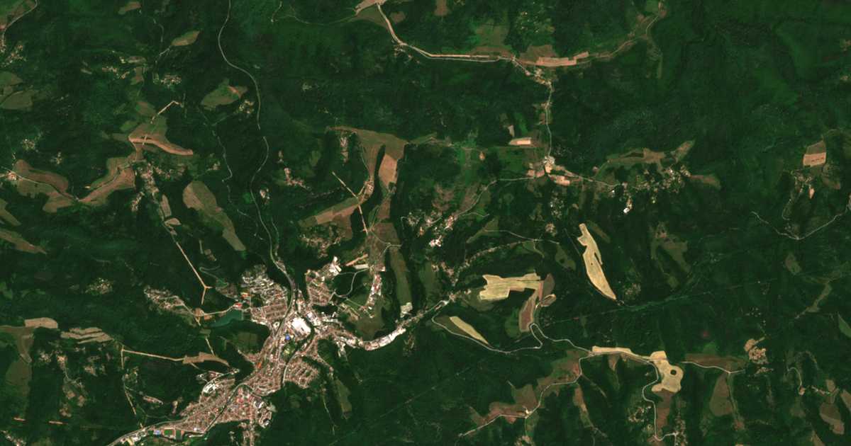 Satellitenkarte von Černovrǎh