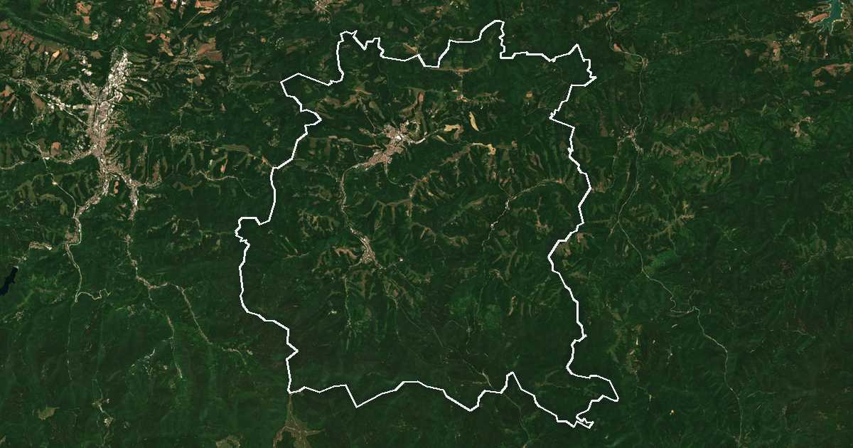 Satellitenbild mit eingezeichneter Grenze: Trjawna