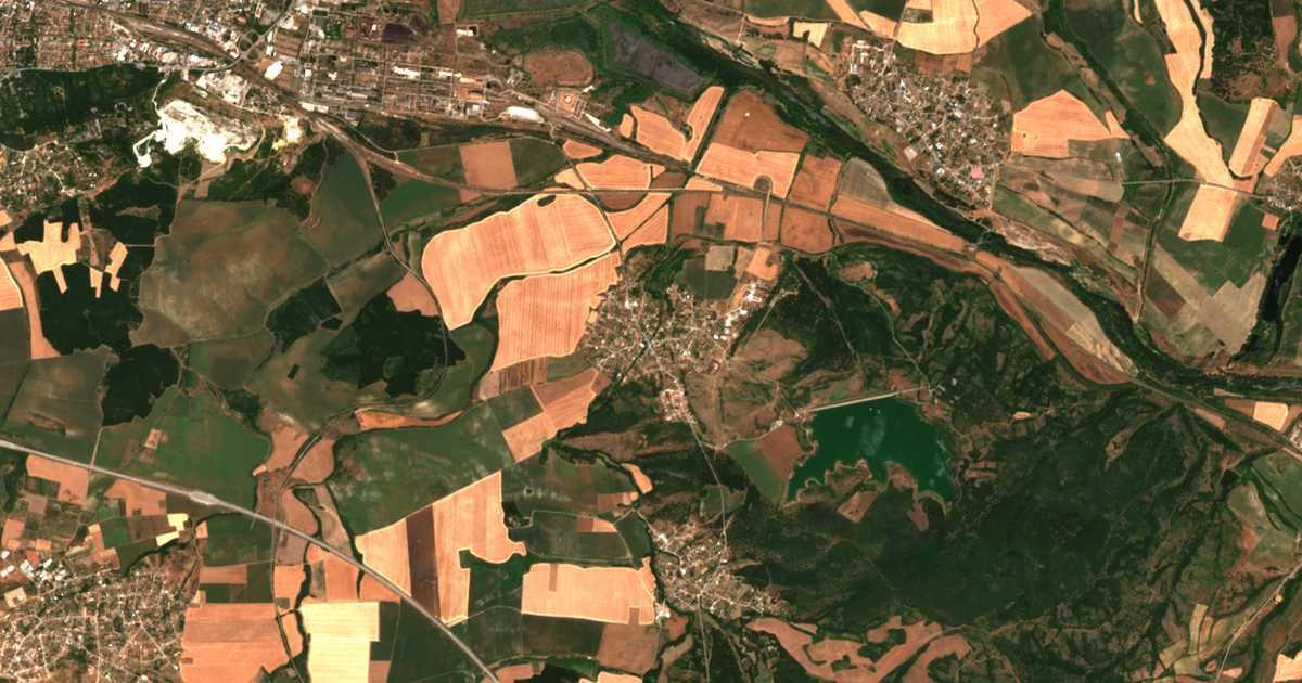 Satellitenkarte von Černogorovo