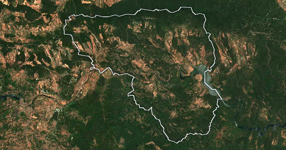 Satellitenbild mit eingezeichneter Grenze: Madzharovo