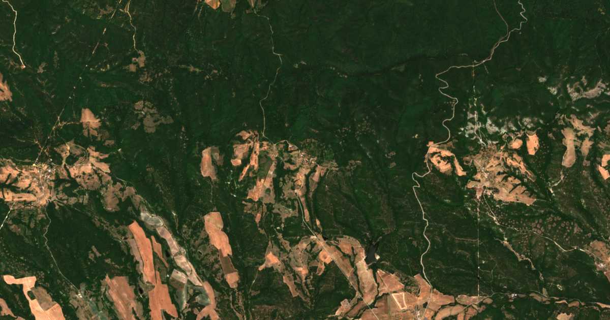 Satellitenkarte von Zlatoustovo