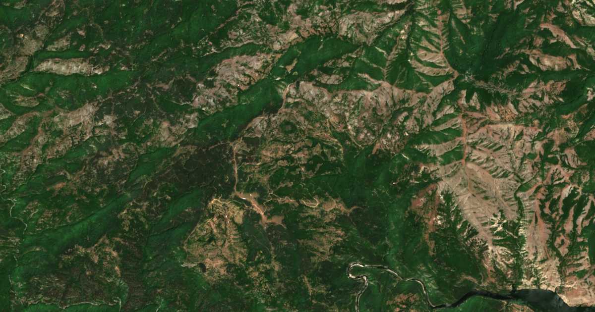 Satellitenkarte von Rusalsko
