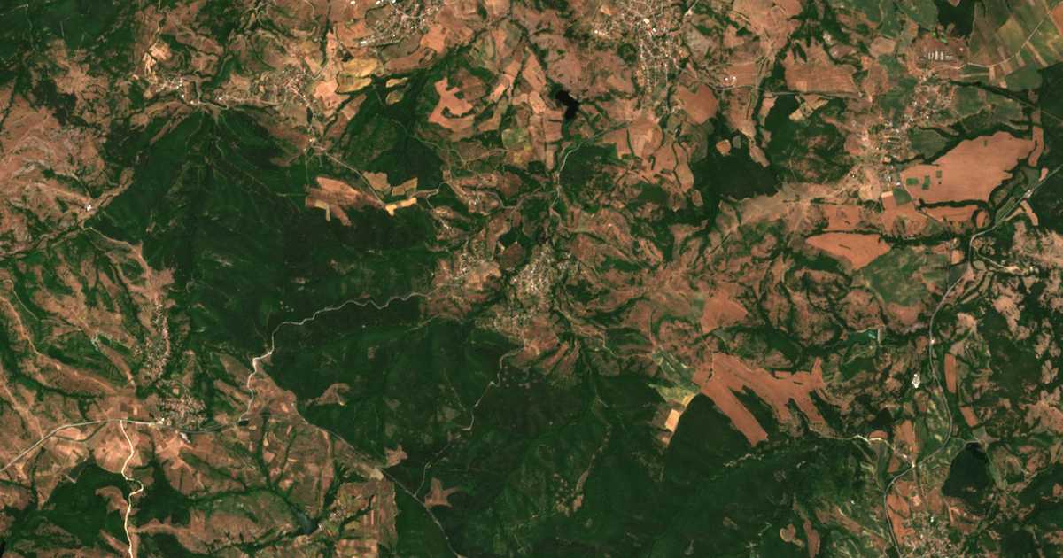 Satellitenkarte von Ljaskovo