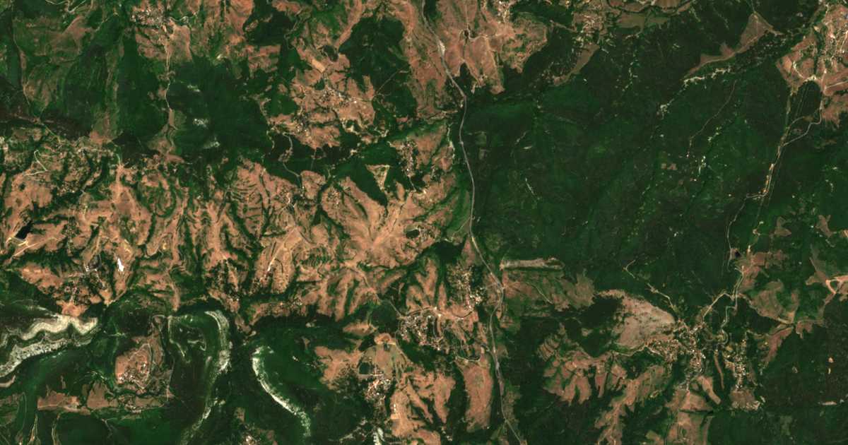 Satellitenkarte von Vǎzel