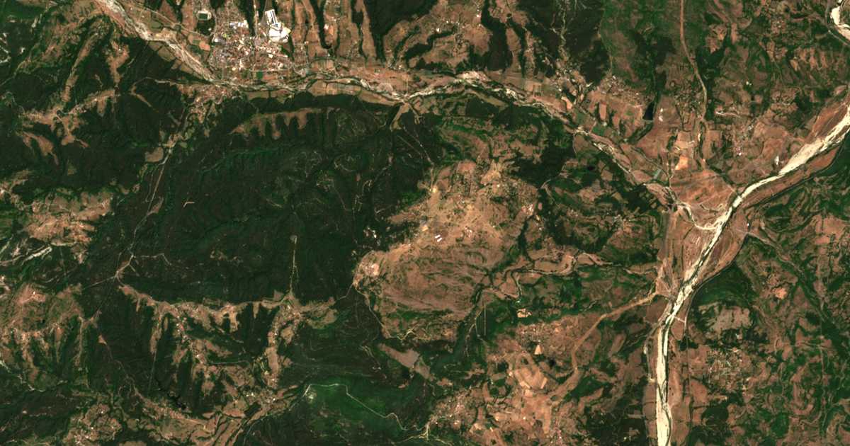 Satellitenkarte von Dušinkovo