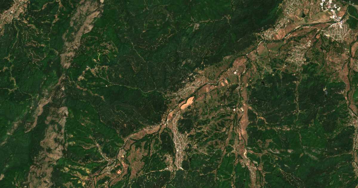 Satellitenkarte von Džerovo