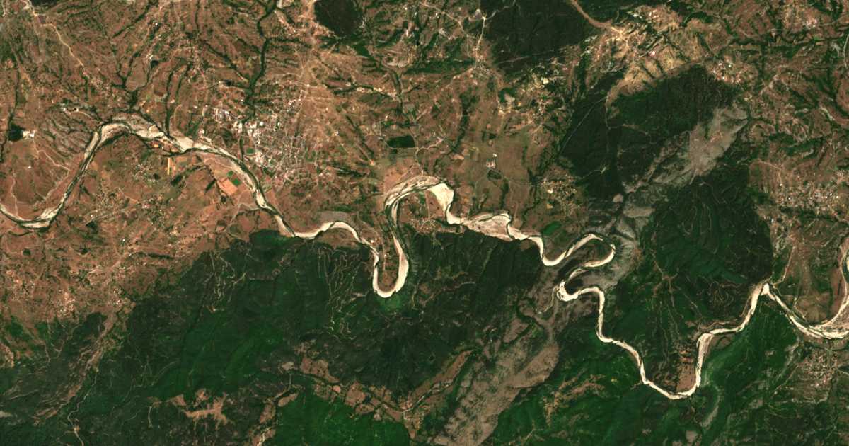Satellitenkarte von Erovete