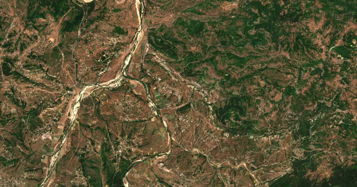 Satellitenkarte von Podkowa