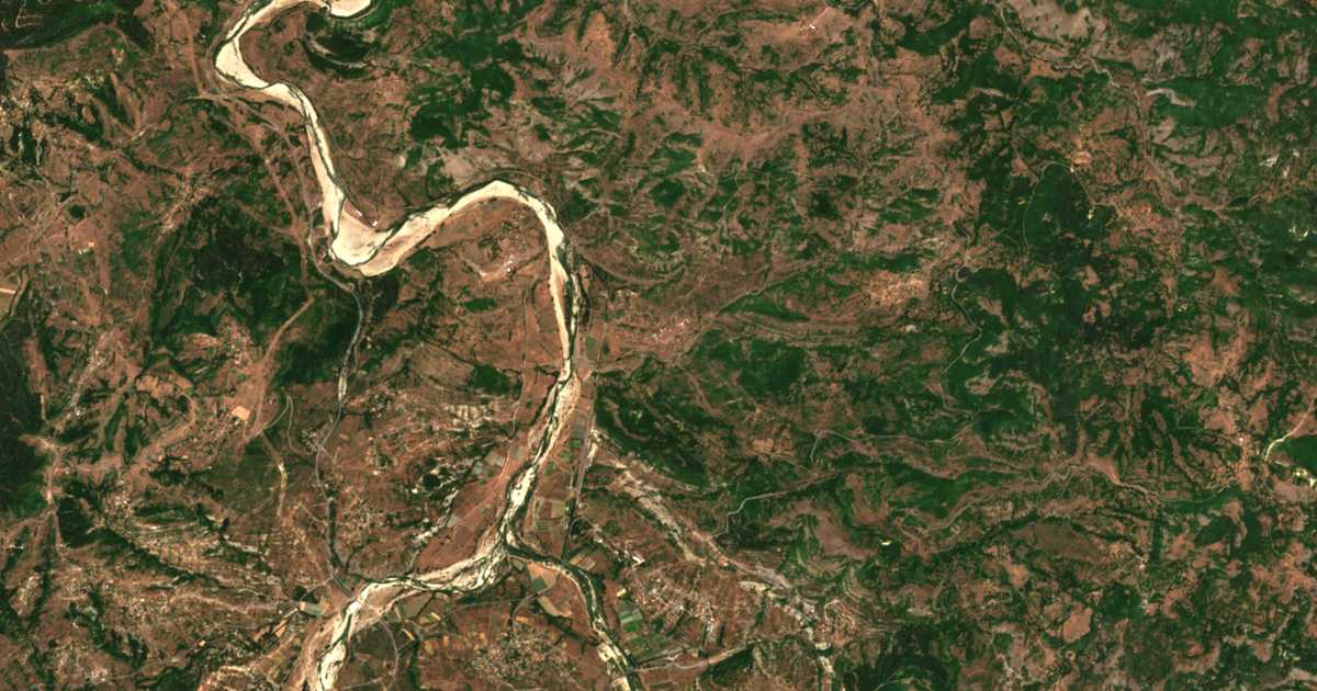 Satellitenkarte von Starejšino