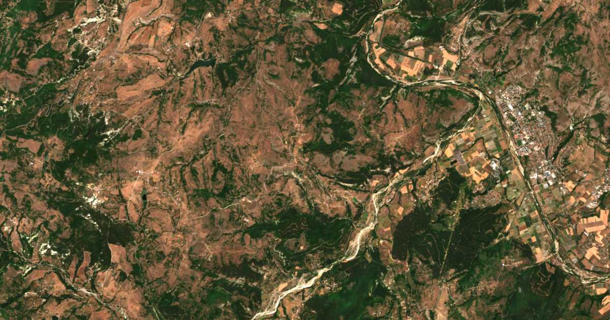 Satellitenkarte von Lulička
