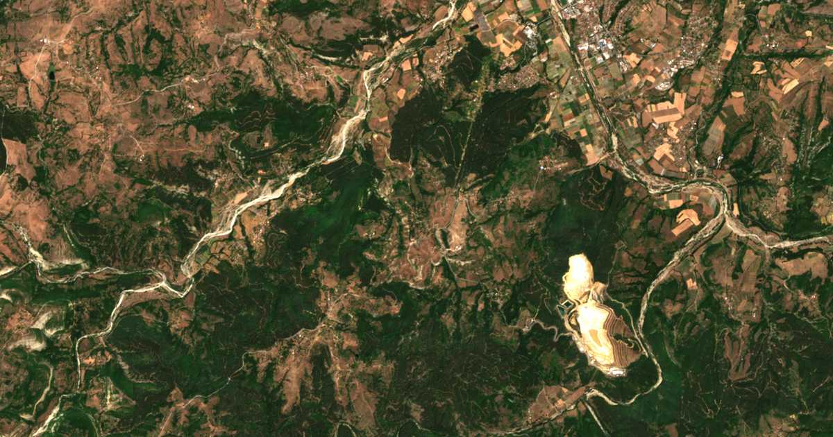 Satellitenkarte von Zvǎnarka