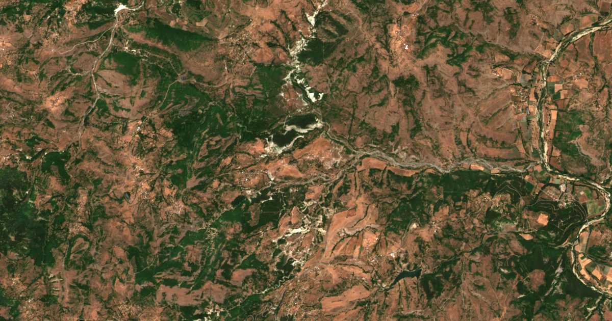 Satellitenkarte von Tschajka