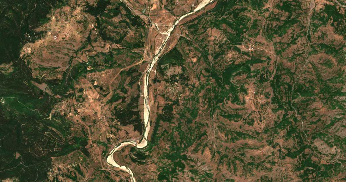 Satellitenkarte von Ptičar