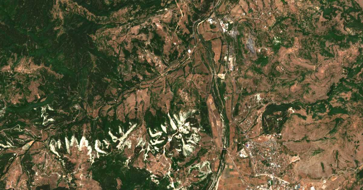 Satellitenkarte von Vǎrhari