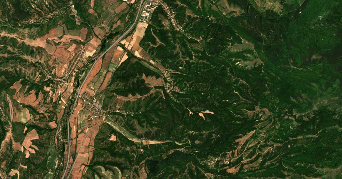 Satellitenkarte von Krajni dol