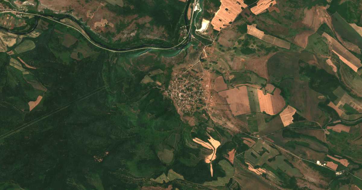 Satellitenkarte von Karlukovo