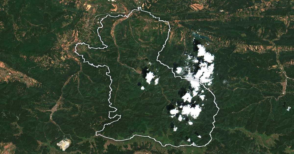 Satellitenbild mit eingezeichneter Grenze: Teteven