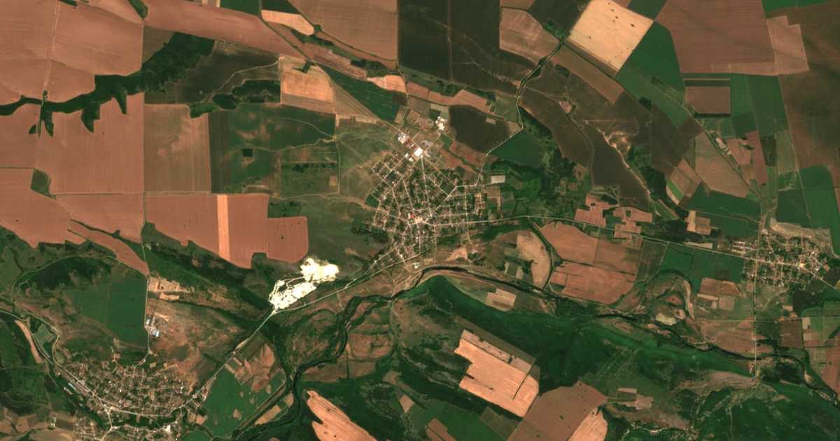 Satellitenkarte von Vladimirovo