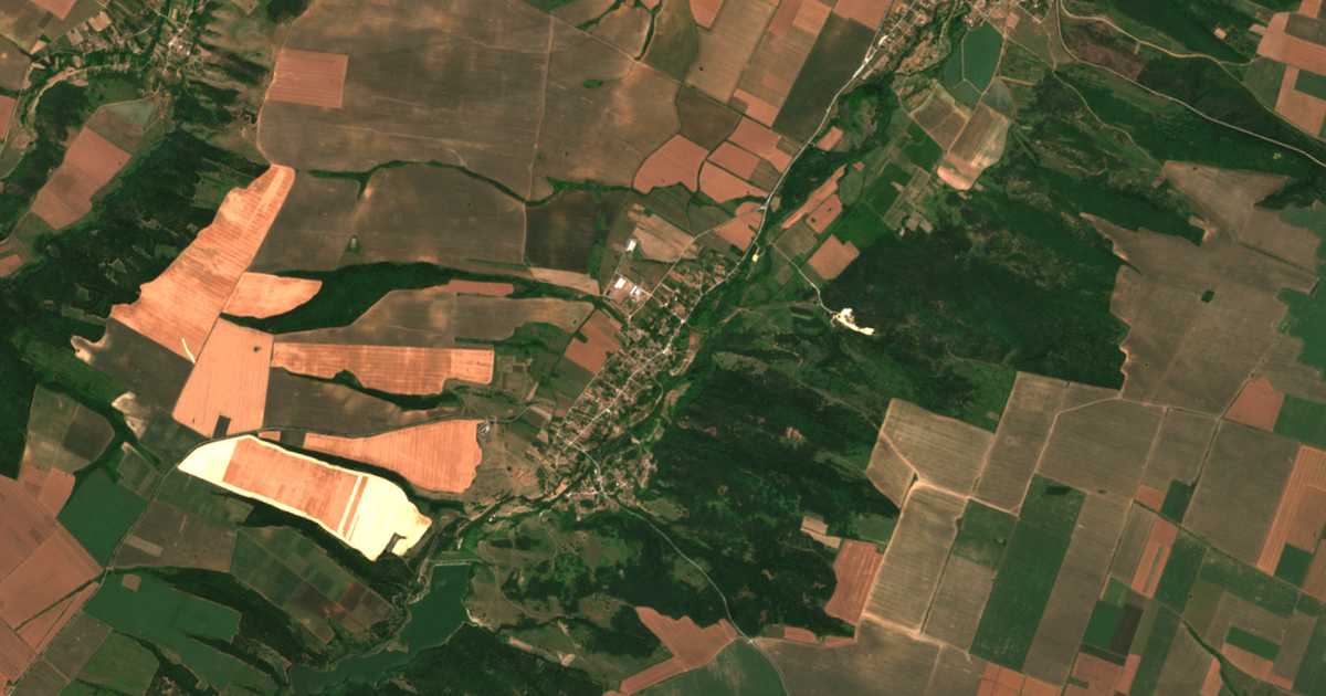 Satellitenkarte von Smirnenski