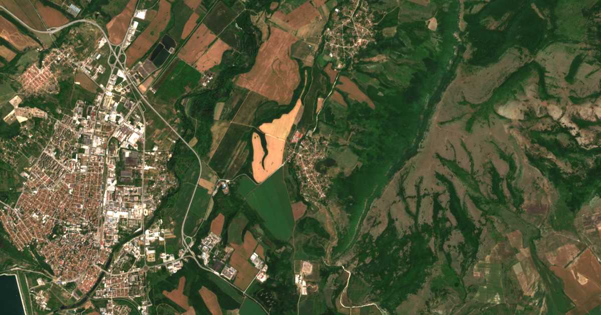 Satellitenkarte von Nikolovo