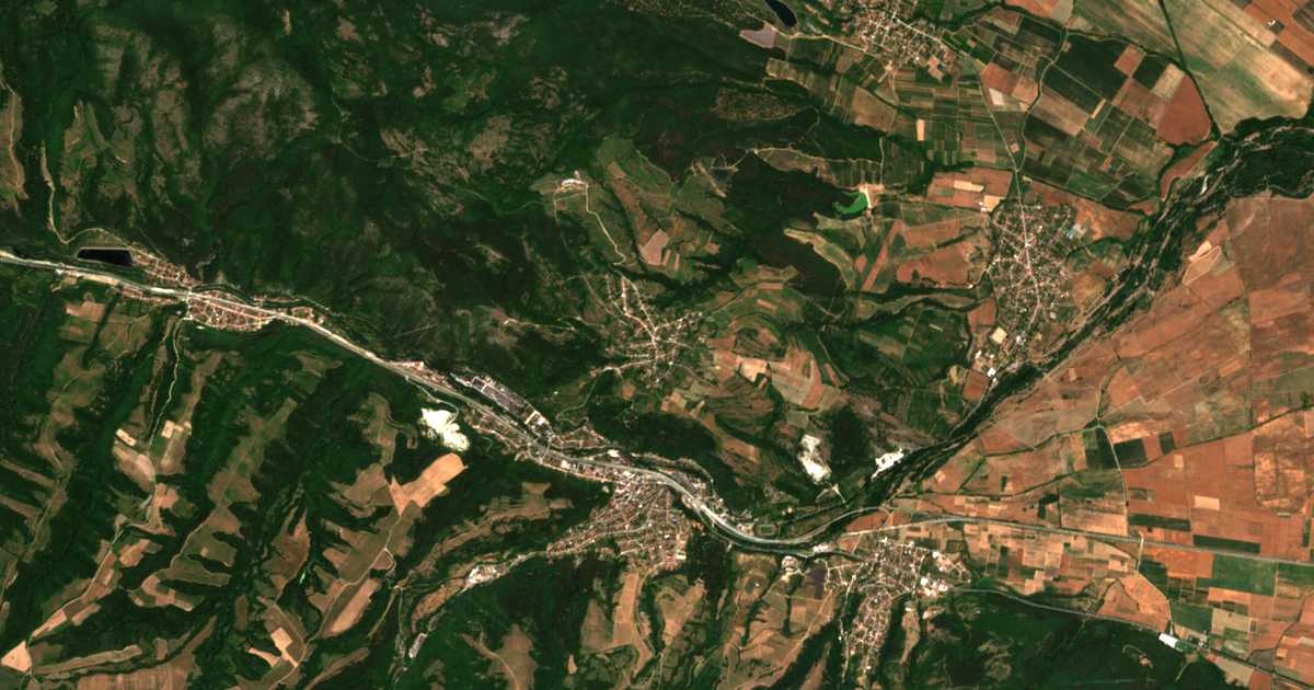 Satellitenkarte von Dǎbravite
