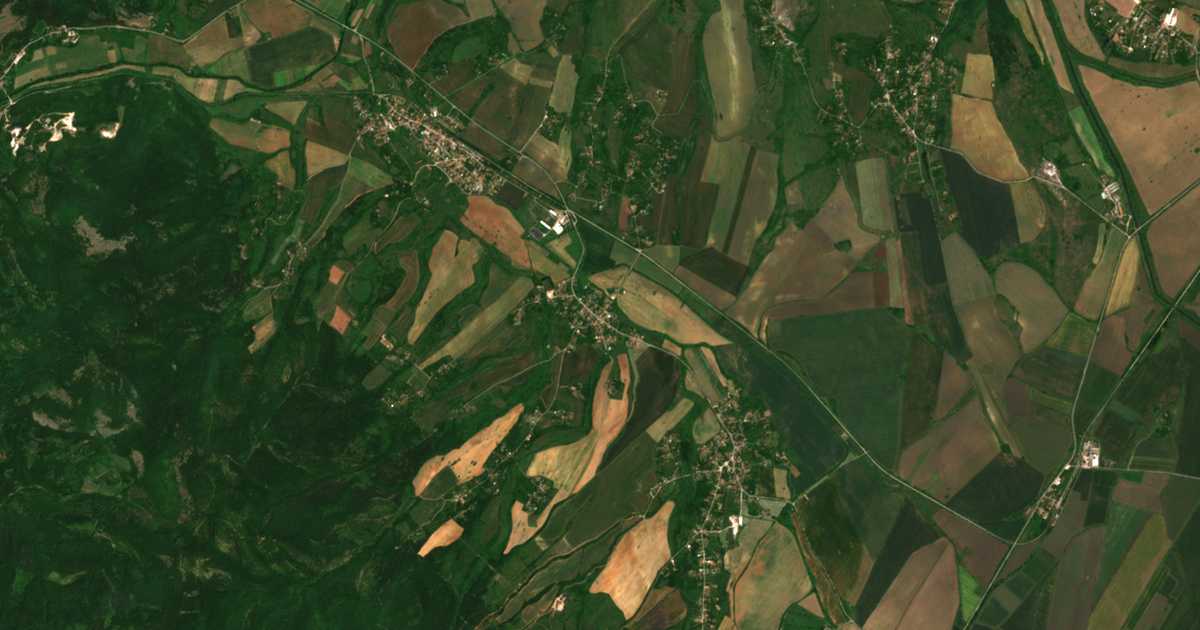 Satellitenkarte von Egǎlnica