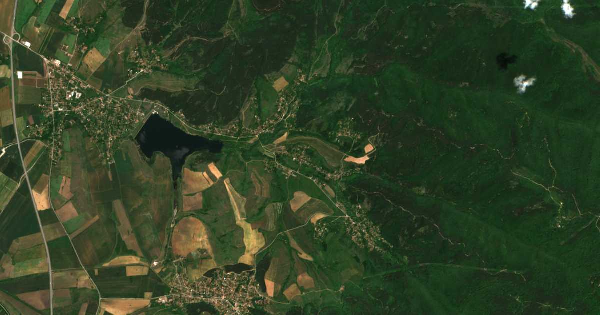 Satellitenkarte von Gorna Dikanja