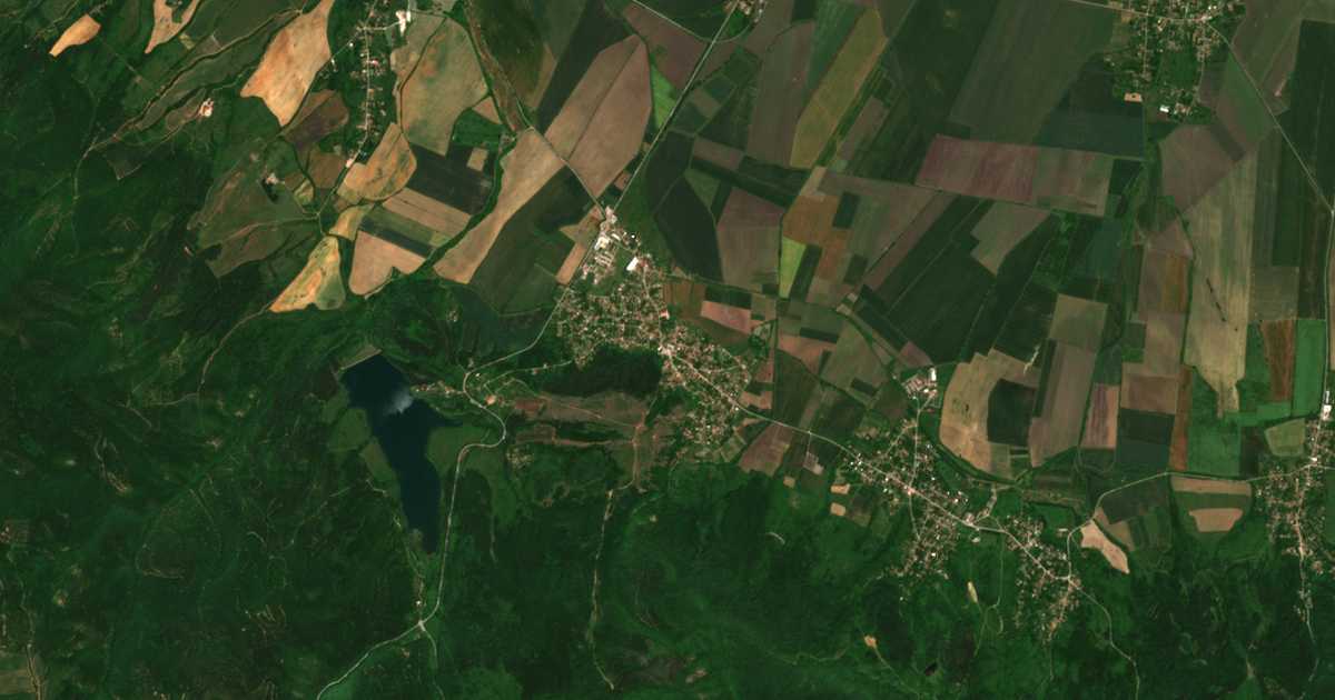 Satellitenkarte von Izvor