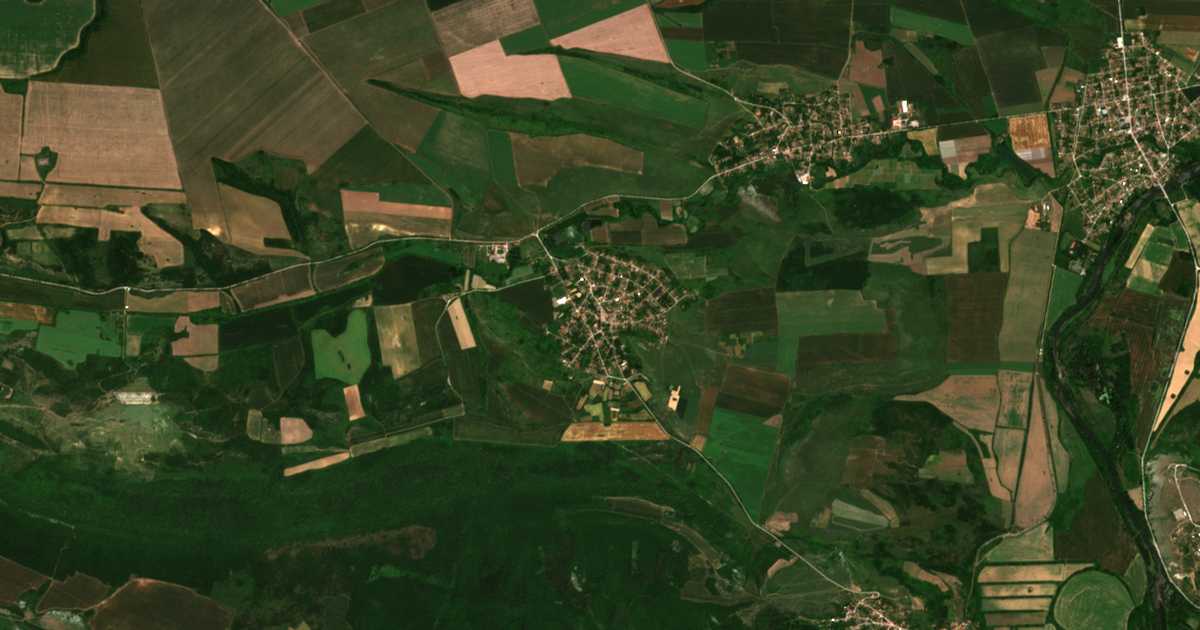 Satellitenkarte von Suhače