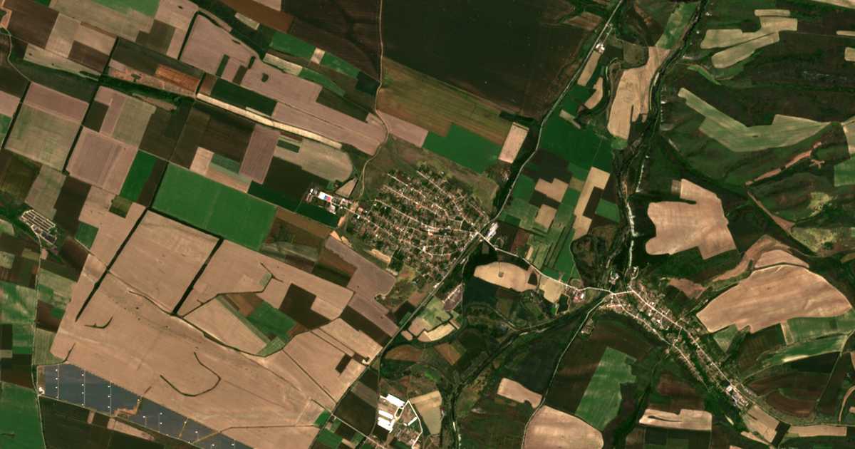 Satellitenkarte von Podem