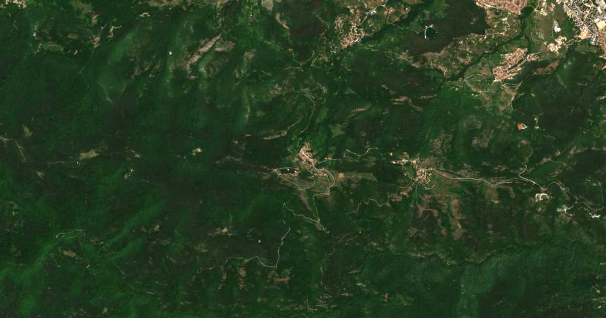Satellitenkarte von Javrovo