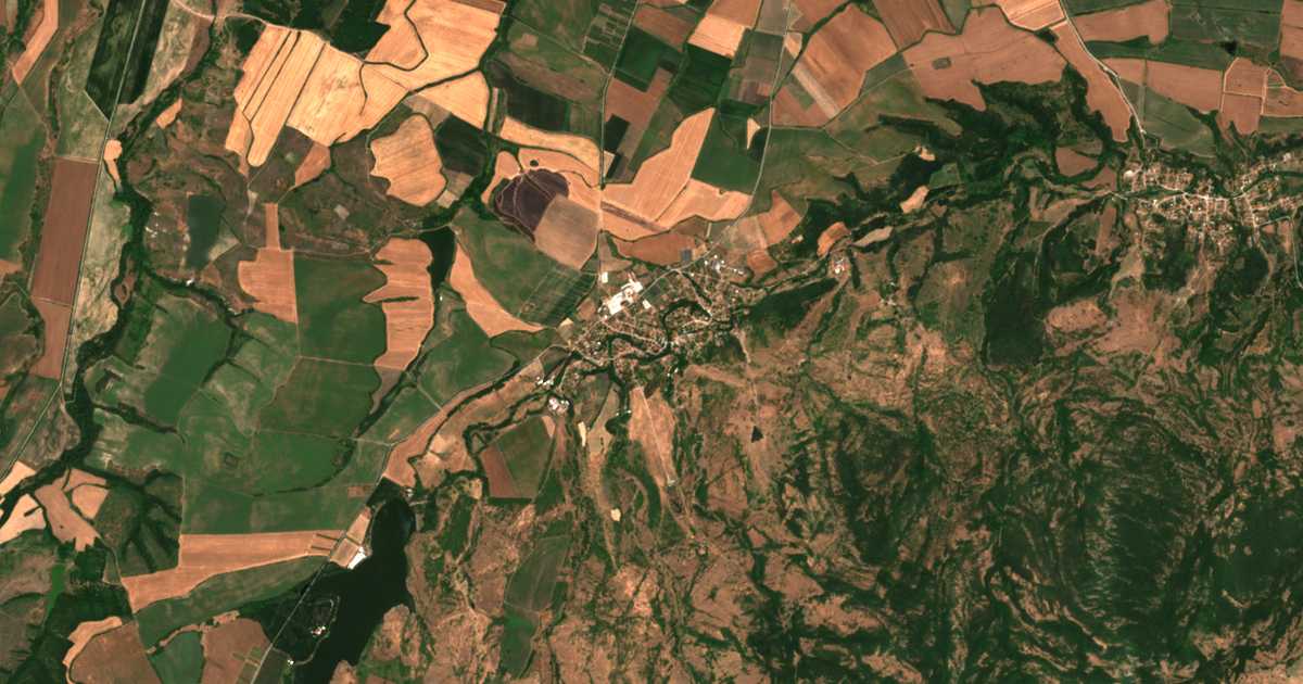 Satellitenkarte von Brjagovo